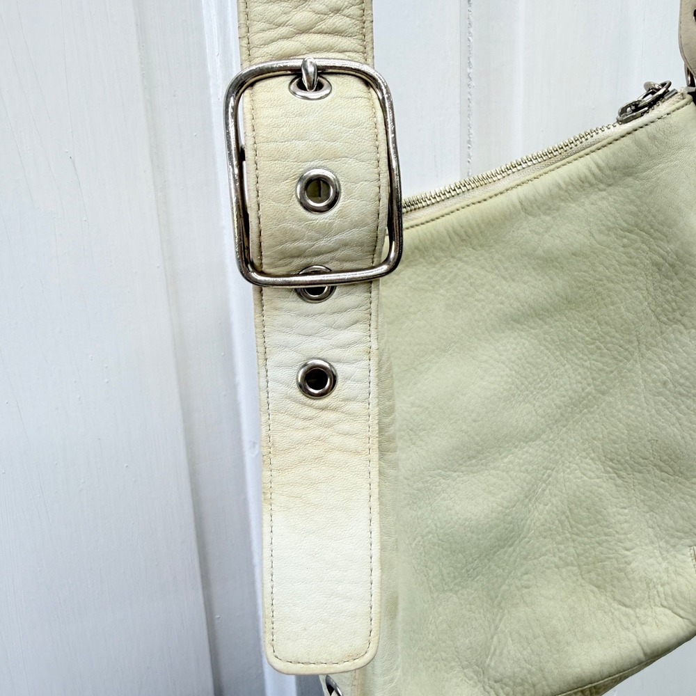 Vintage Coach Off White Pebbled Leather Slim Duffle Hobo Bag Purse 9350 - Picture 7 of 12